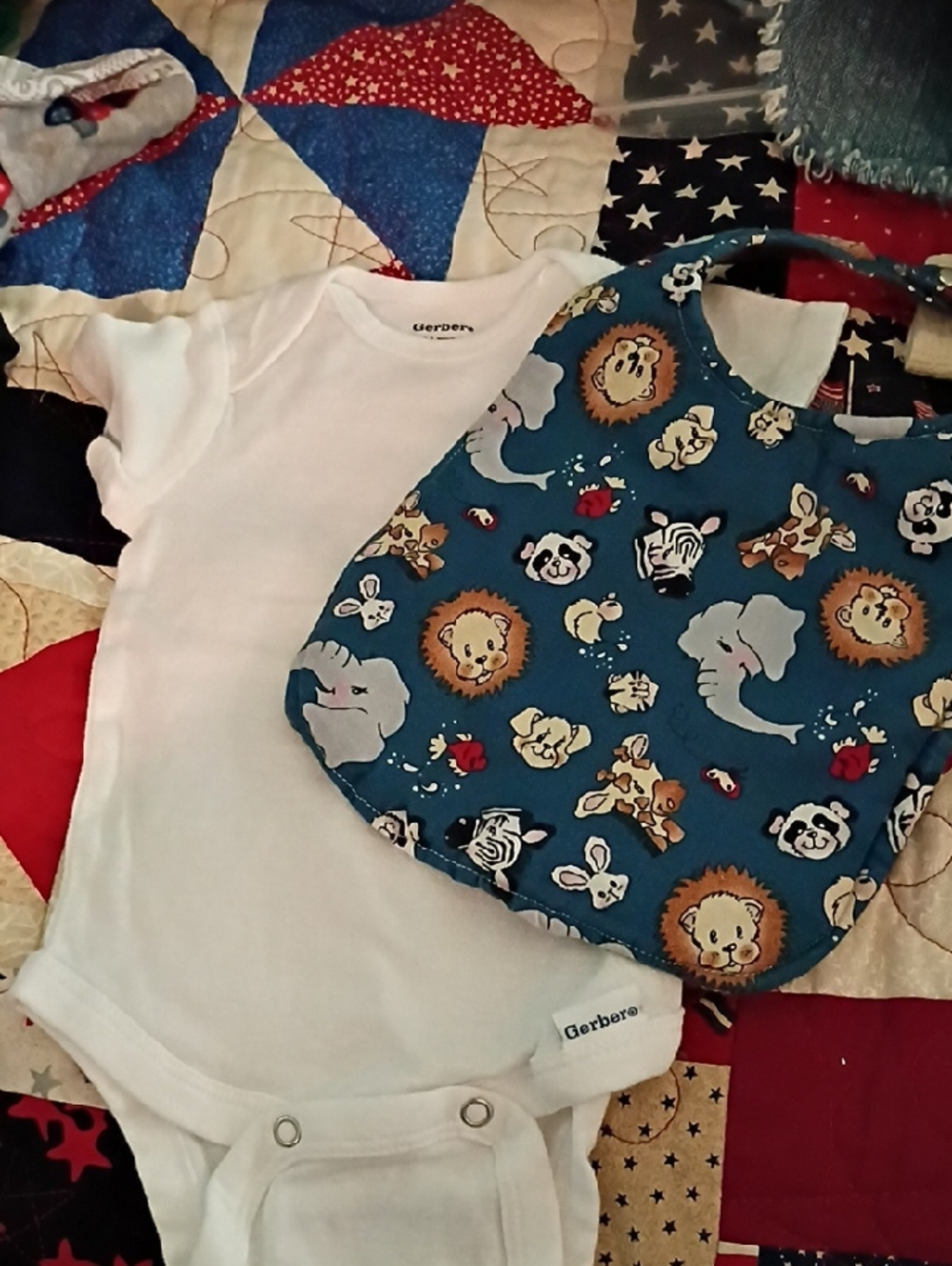 Gerber White Onesie with Blue Animal-Print Bib